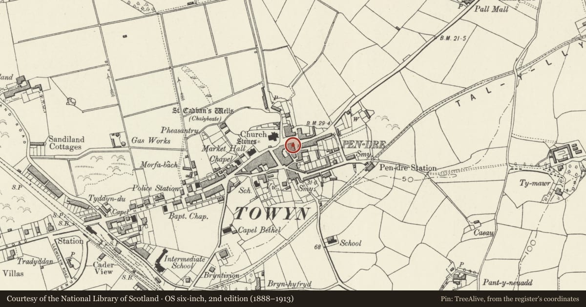 Ordnance Survey six-inch map, 2nd edition (1888–1913) covering the location of White Hall Hotel, Tywyn, Gwynedd, with a pin at the register's coordinates
