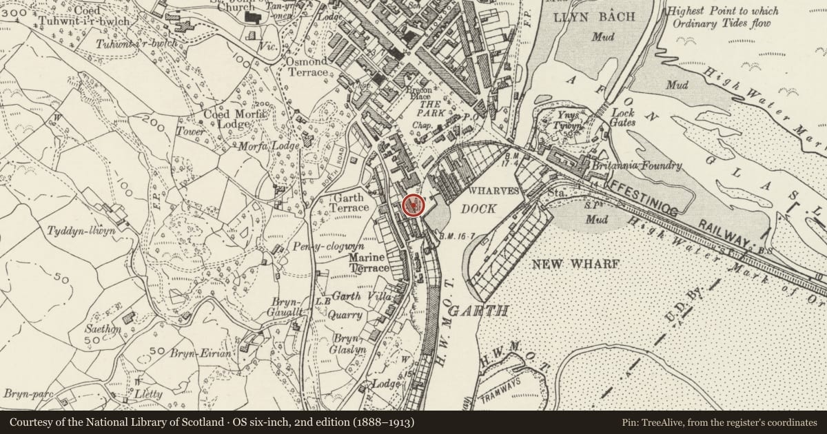 Ordnance Survey six-inch map, 2nd edition (1888–1913) covering the location of Caffi y Morwr Madog (The Mariner Café) and house, Porthmadog, Gwynedd, with a pin at the register's coordinates