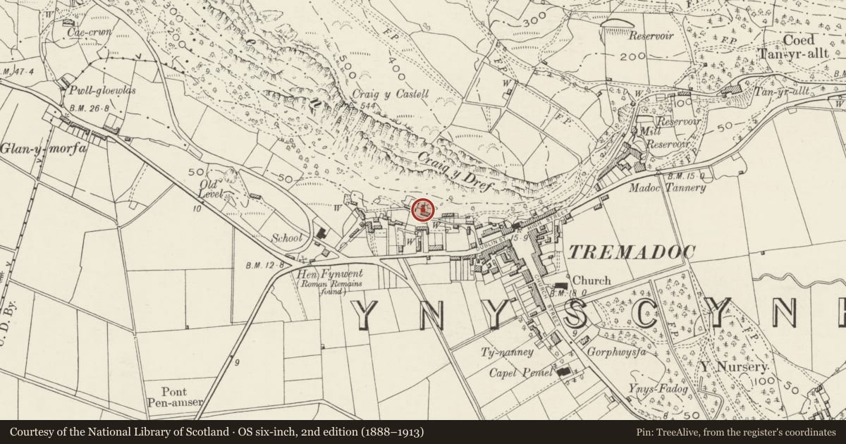 Ordnance Survey six-inch map, 2nd edition (1888–1913) covering the location of 8 Y Graig (Sunnyside), Porthmadog, Gwynedd, with a pin at the register's coordinates