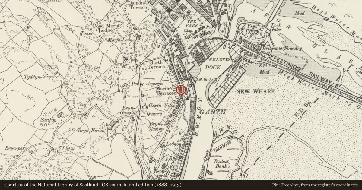 Ordnance Survey six-inch map, 2nd edition (1888–1913) covering the location of Marine Terrace, Porthmadog, Gwynedd, with a pin at the register's coordinates