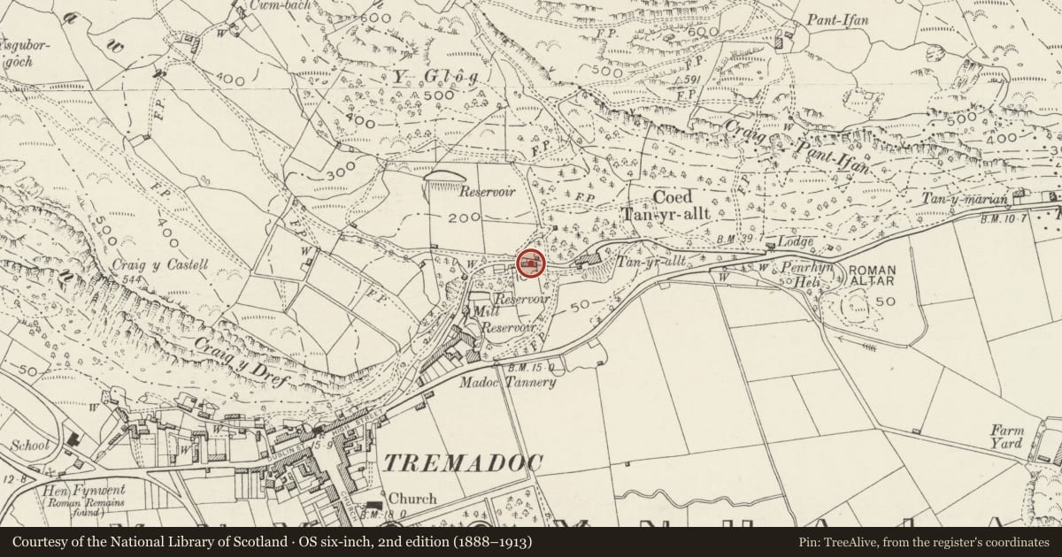 Ordnance Survey six-inch map, 2nd edition (1888–1913) covering the location of Kitchen garden walls and former coach house (The Studio) at Plas Tan-yr-allt, Porthmadog, Gwynedd, with a pin at the register's coordinates