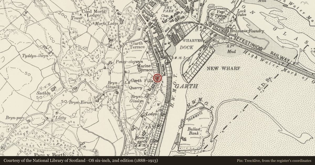 Ordnance Survey six-inch map, 2nd edition (1888–1913) covering the location of Rockcliff, including forecourt railings and gate, Porthmadog, Gwynedd, with a pin at the register's coordinates