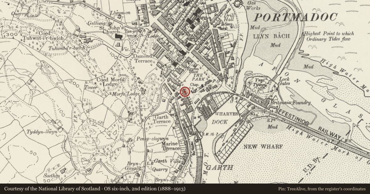 Ordnance Survey six-inch map, 2nd edition (1888–1913) covering the location of Y Llong (The Ship) public house, Porthmadog, Gwynedd, with a pin at the register's coordinates