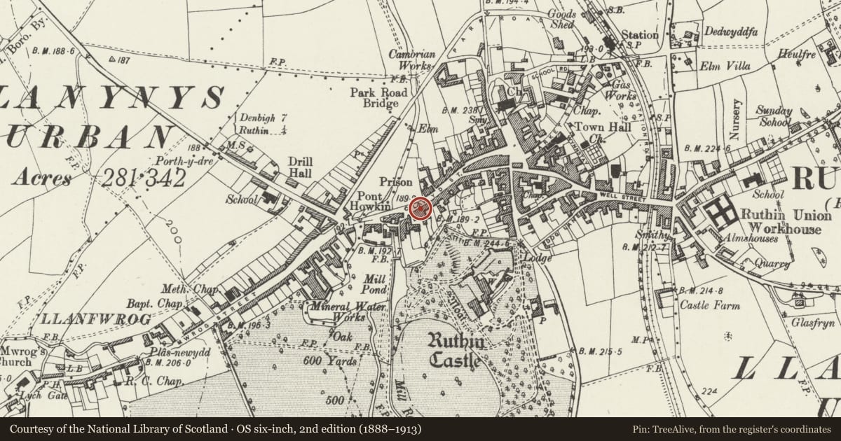 Ordnance Survey six-inch map, 2nd edition (1888–1913) covering the location of 51 Clwyd Street, Ruthin, Denbighshire, with a pin at the register's coordinates