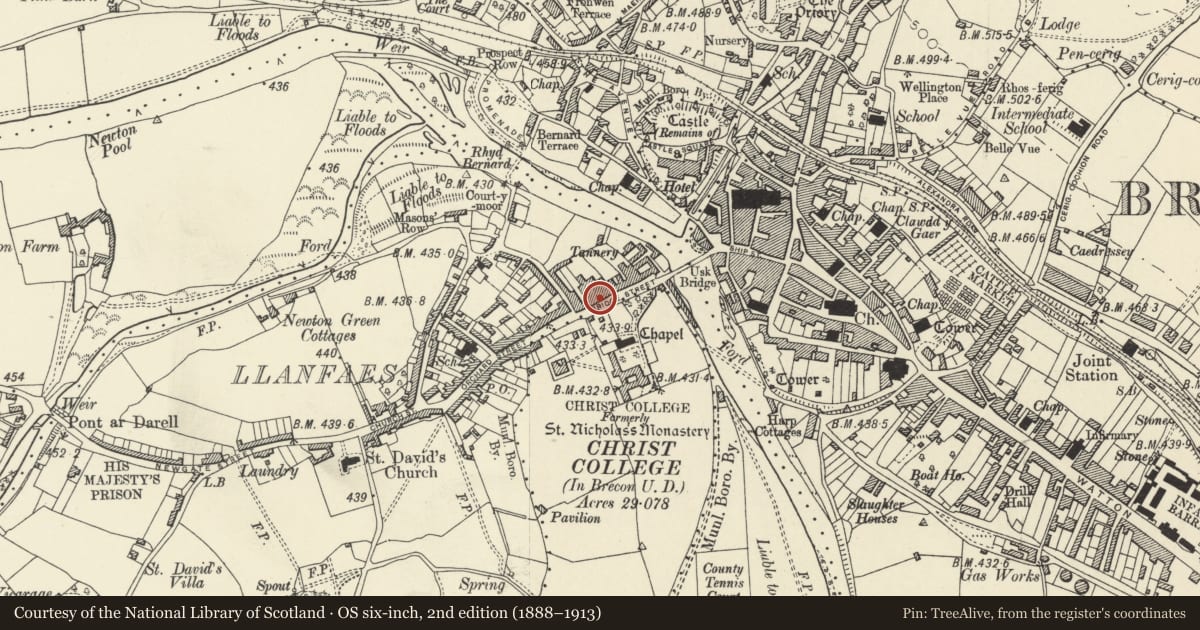 Ordnance Survey six-inch map, 2nd edition (1888–1913) covering the location of 15 Bridge Street, Brecon, Powys, with a pin at the register's coordinates