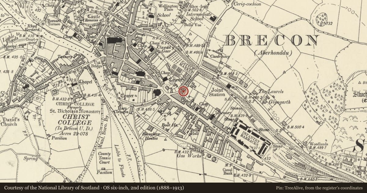 Ordnance Survey six-inch map, 2nd edition (1888–1913) covering the location of 15 Free Street, Brecon, Powys, with a pin at the register's coordinates