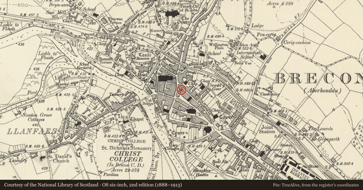 Ordnance Survey six-inch map, 2nd edition (1888–1913) covering the location of 17 High Street Inferior, Brecon, Powys, with a pin at the register's coordinates