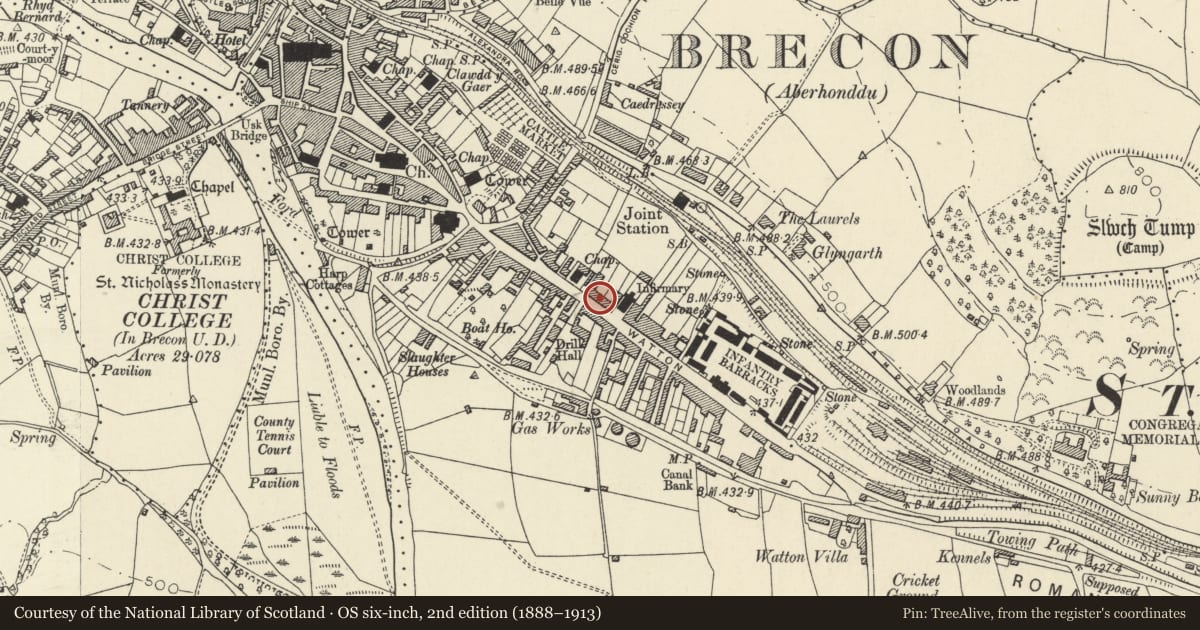 Ordnance Survey six-inch map, 2nd edition (1888–1913) covering the location of 18 The Watton, Brecon, Powys, with a pin at the register's coordinates