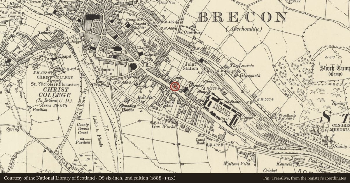Ordnance Survey six-inch map, 2nd edition (1888–1913) covering the location of Chwarae Teg PH, Brecon, Powys, with a pin at the register's coordinates