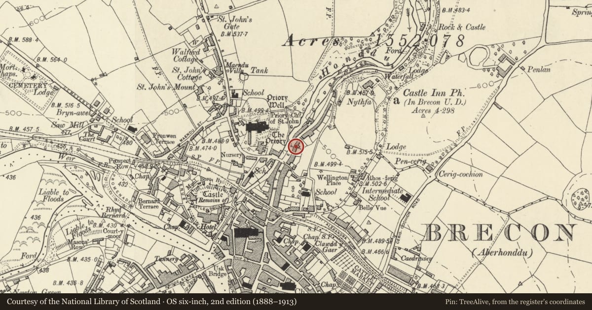 Ordnance Survey six-inch map, 2nd edition (1888–1913) covering the location of 34 The Struet, Brecon, Powys, with a pin at the register's coordinates