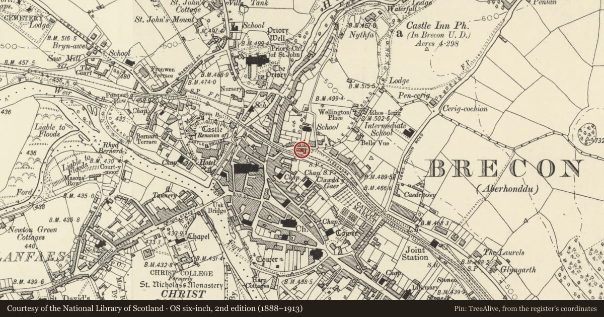 Ordnance Survey six-inch map, 2nd edition (1888–1913) covering the location of 4 Mount Street, Brecon, Powys, with a pin at the register's coordinates