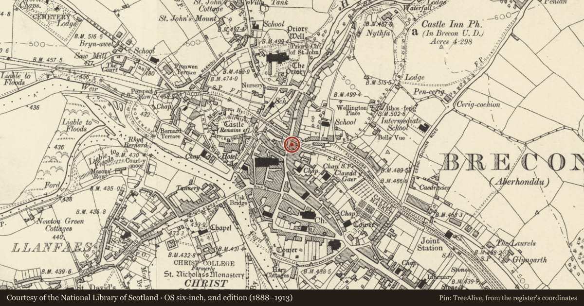 Ordnance Survey six-inch map, 2nd edition (1888–1913) covering the location of 5 The Struet, Brecon, Powys, with a pin at the register's coordinates