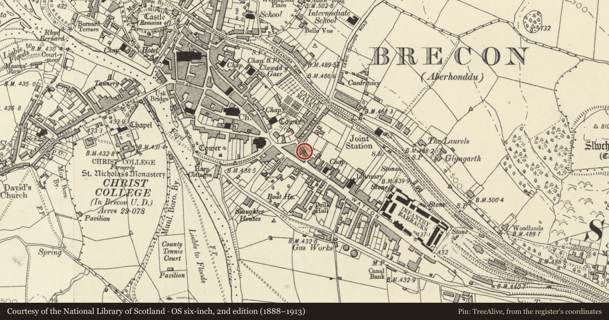 Ordnance Survey six-inch map, 2nd edition (1888–1913) covering the location of 7 Little Free Street, Brecon, Powys, with a pin at the register's coordinates