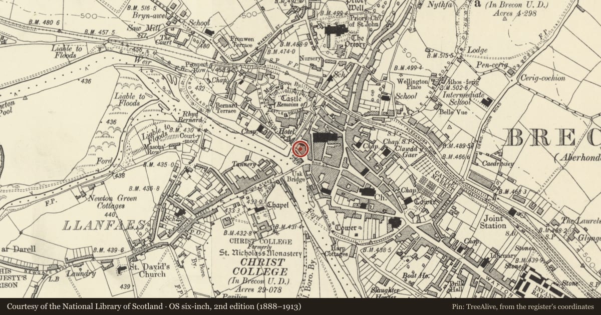 Ordnance Survey six-inch map, 2nd edition (1888–1913) covering the location of 7 Watergate, Brecon, Powys, with a pin at the register's coordinates
