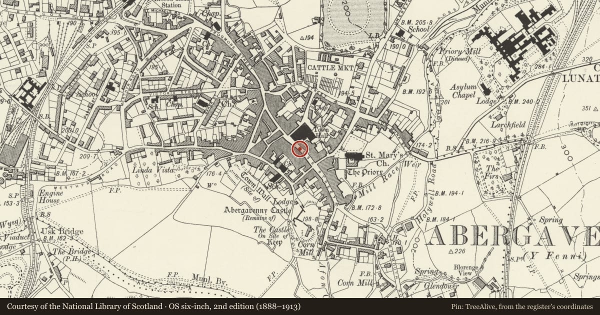 Ordnance Survey six-inch map, 2nd edition (1888–1913) covering the location of 8 Cross Street, Abergavenny, Monmouthshire, with a pin at the register's coordinates