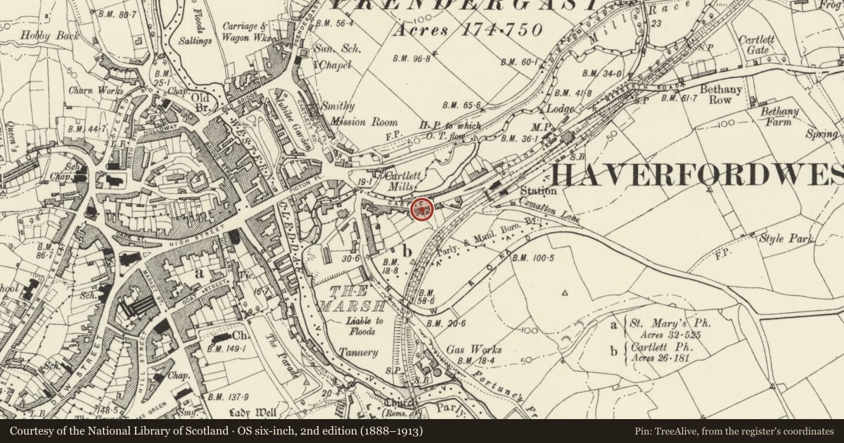 Ordnance Survey six-inch map, 2nd edition (1888–1913) covering the location of The Carmarthen Arms Inn, Haverfordwest, Pembrokeshire, with a pin at the register's coordinates