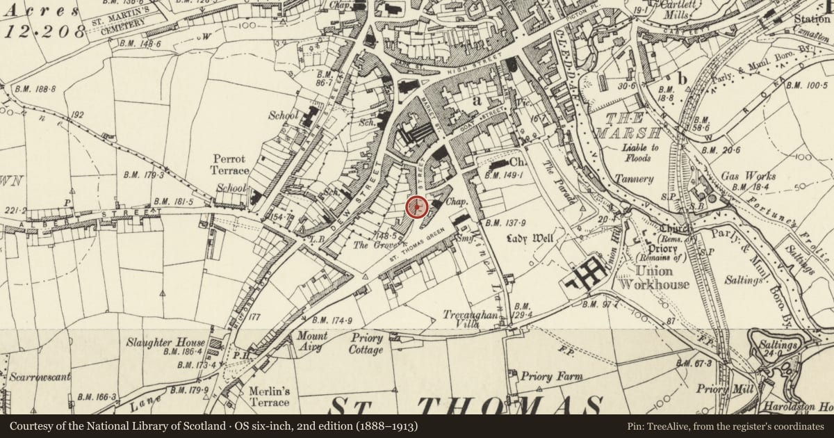 Ordnance Survey six-inch map, 2nd edition (1888–1913) covering the location of 81 Hill Street, Haverfordwest, Pembrokeshire, with a pin at the register's coordinates