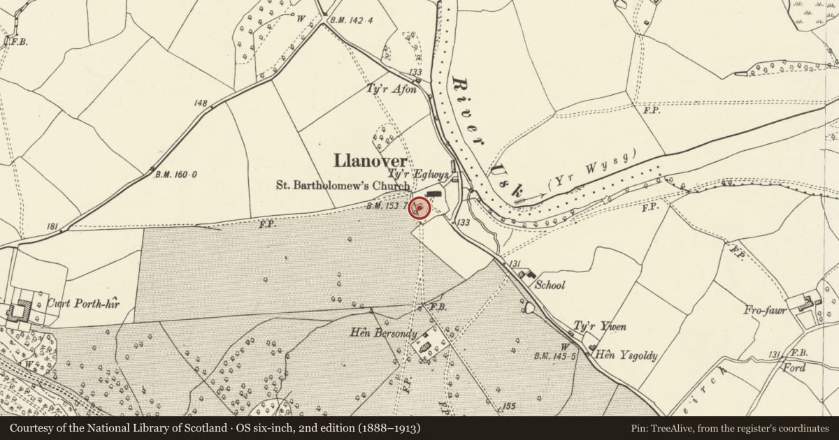 Ordnance Survey six-inch map, 2nd edition (1888–1913) covering the location of Seat at Hall Monument, Goetre Fawr, Monmouthshire, with a pin at the register's coordinates