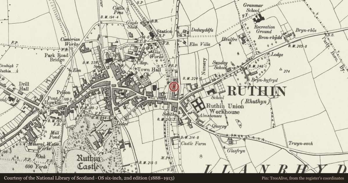 Ordnance Survey six-inch map, 2nd edition (1888–1913) covering the location of 10 Railway Terrace, Ruthin, Denbighshire, with a pin at the register's coordinates