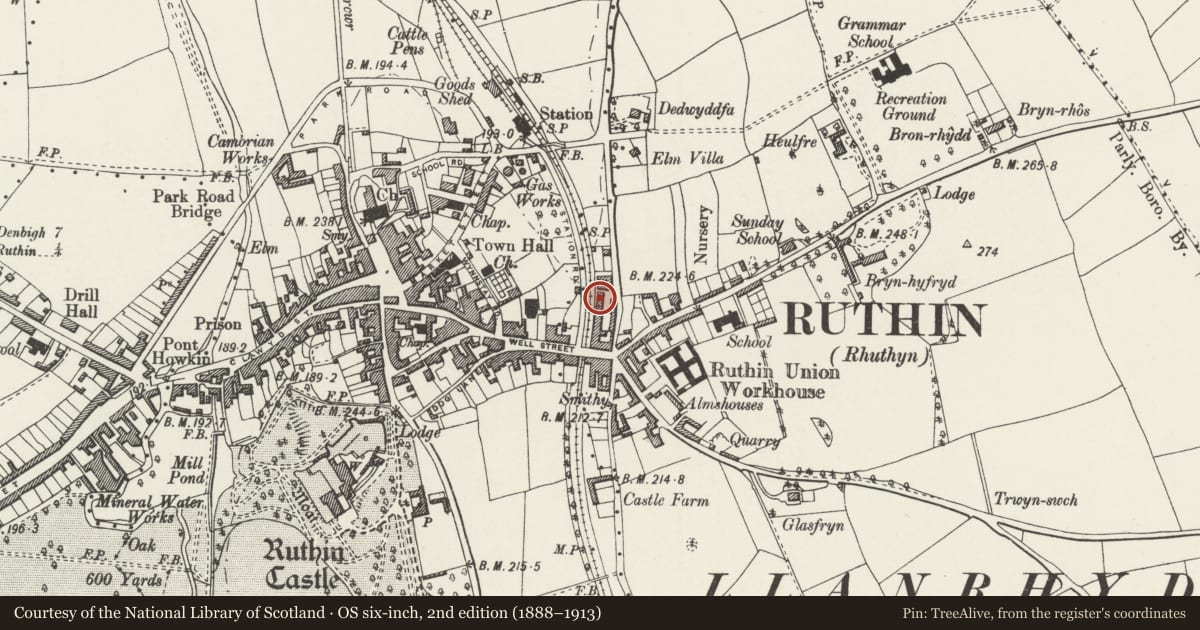 Ordnance Survey six-inch map, 2nd edition (1888–1913) covering the location of 12 Railway Terrace, Ruthin, Denbighshire, with a pin at the register's coordinates