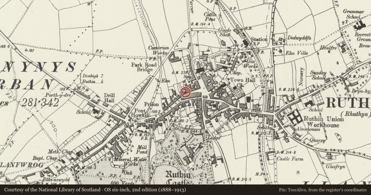 Ordnance Survey six-inch map, 2nd edition (1888–1913) covering the location of 14-14a Clwyd Street, Ruthin, Denbighshire, with a pin at the register's coordinates