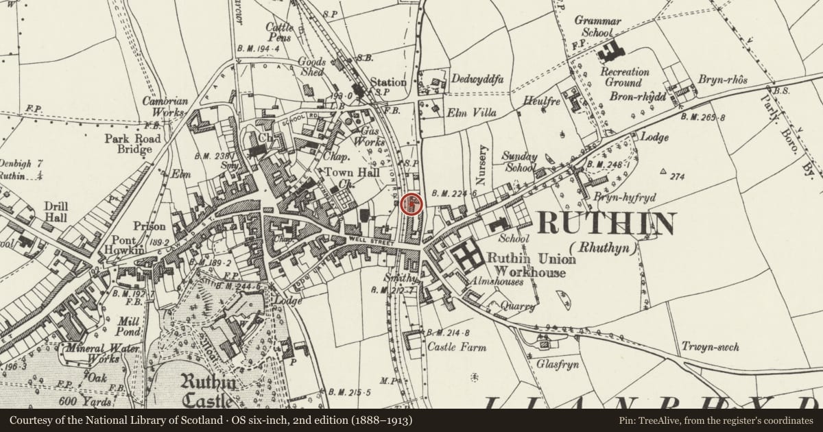 Ordnance Survey six-inch map, 2nd edition (1888–1913) covering the location of 14 Railway Terrace, Ruthin, Denbighshire, with a pin at the register's coordinates