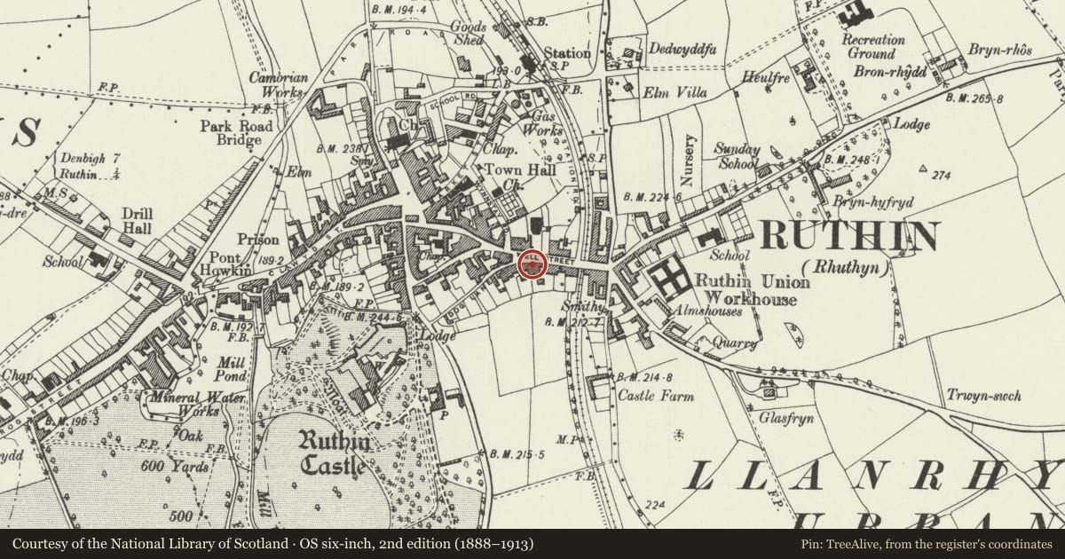 Ordnance Survey six-inch map, 2nd edition (1888–1913) covering the location of Plas Tirion, Ruthin, Denbighshire, with a pin at the register's coordinates