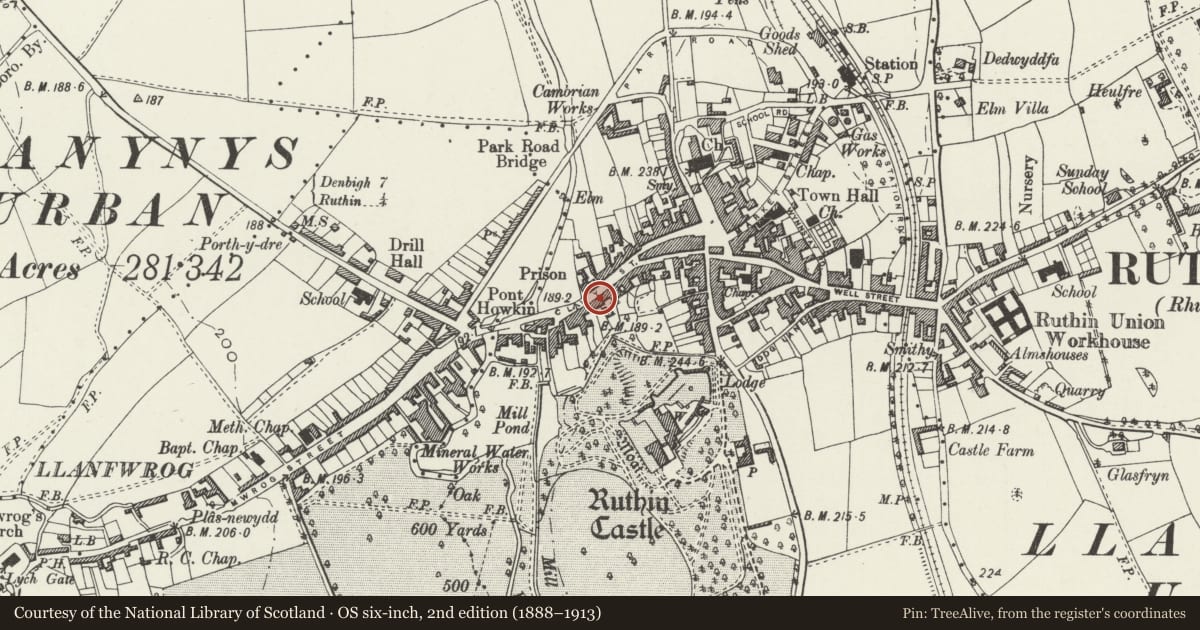 Ordnance Survey six-inch map, 2nd edition (1888–1913) covering the location of 35&37 Clwyd Street, Ruthin, Denbighshire, with a pin at the register's coordinates