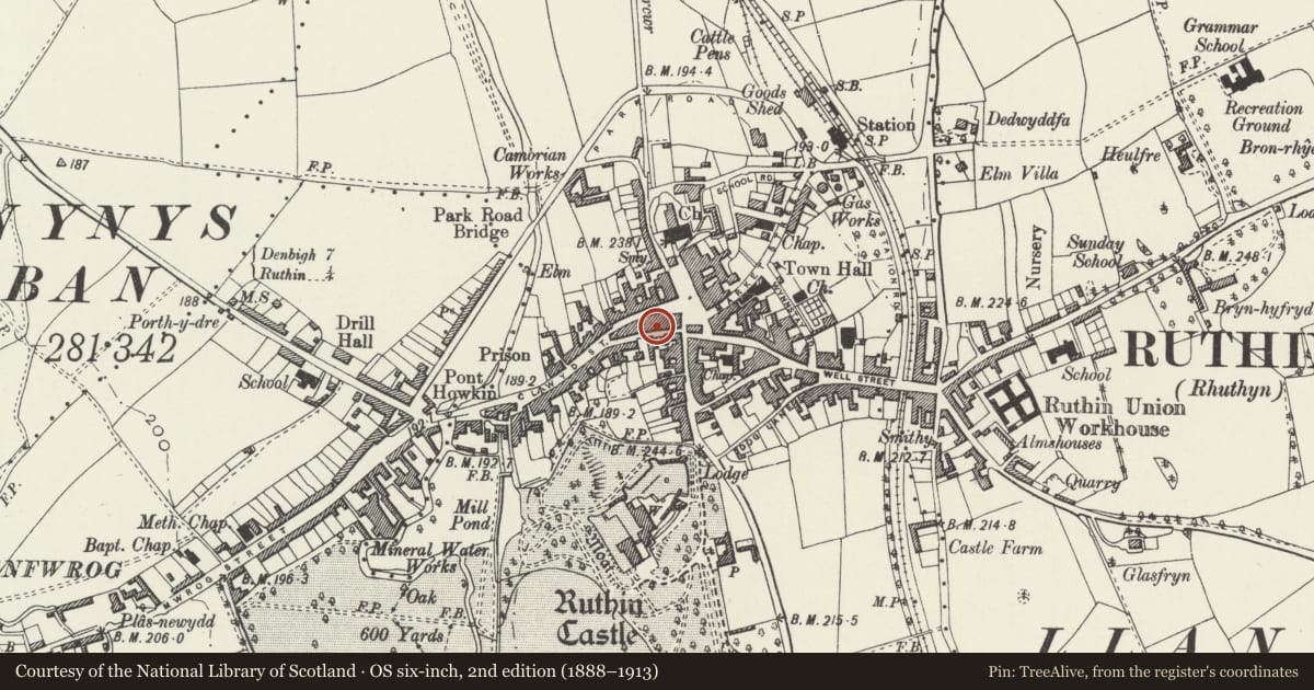 Ordnance Survey six-inch map, 2nd edition (1888–1913) covering the location of 4 Upper Clwyd Street, Ruthin, Denbighshire, with a pin at the register's coordinates