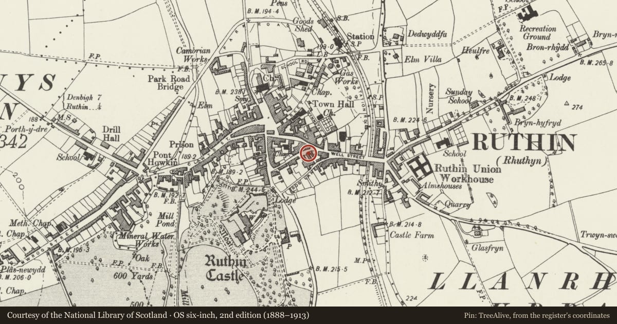 Ordnance Survey six-inch map, 2nd edition (1888–1913) covering the location of Police Station including forecourt walls & railings, Ruthin, Denbighshire, with a pin at the register's coordinates