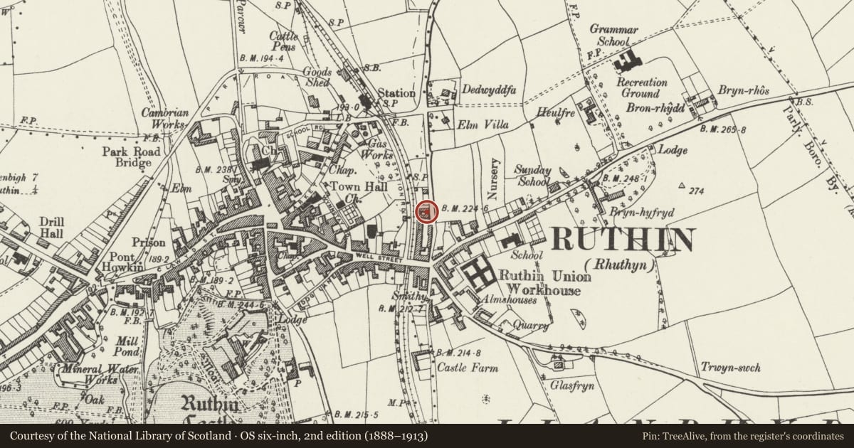 Ordnance Survey six-inch map, 2nd edition (1888–1913) covering the location of Rosewood Cottage, Ruthin, Denbighshire, with a pin at the register's coordinates