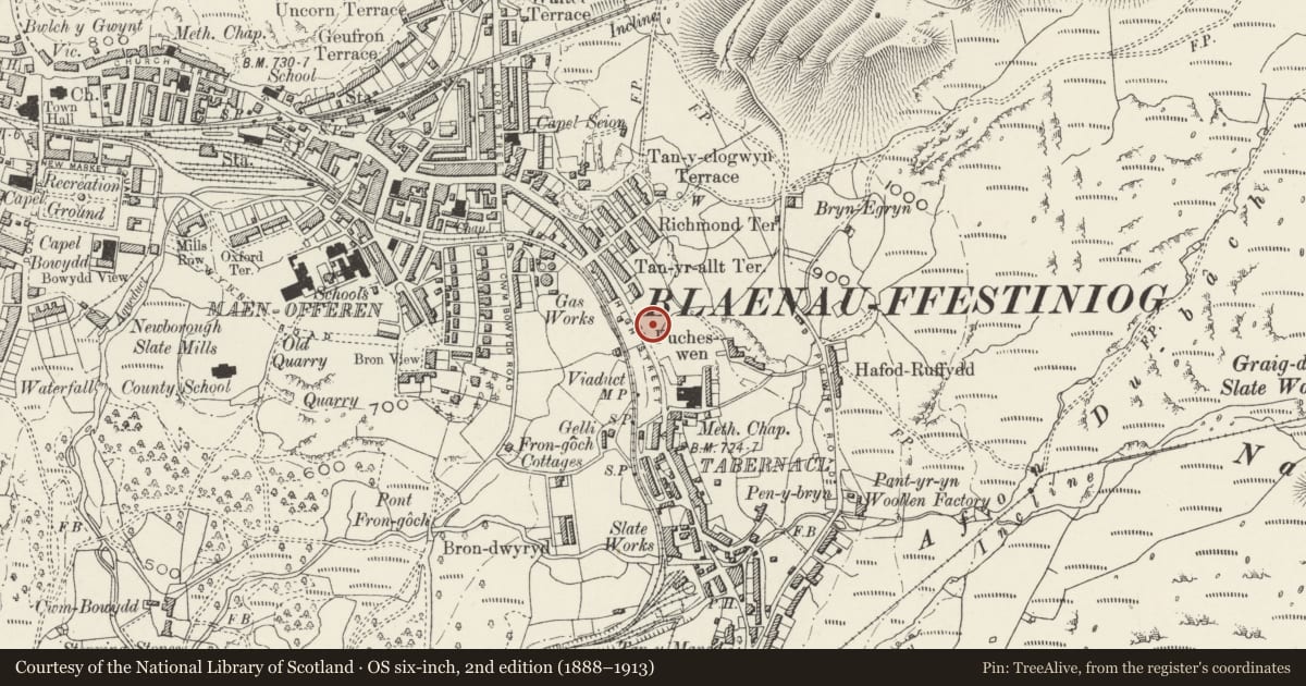 Ordnance Survey six-inch map, 2nd edition (1888–1913) covering the location of Workshop of R.L. Jones & Son, Ffestiniog, Gwynedd, with a pin at the register's coordinates