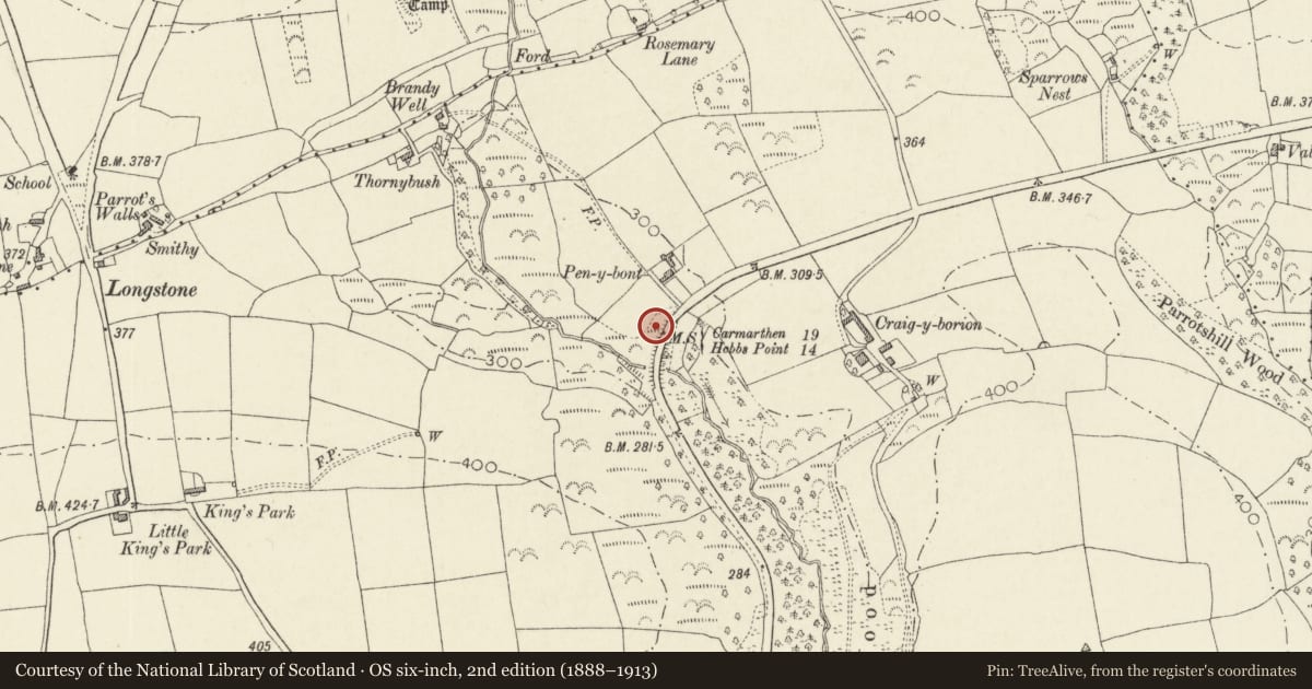 Ordnance Survey six-inch map, 2nd edition (1888–1913) covering the location of Milestone on A477, in the verge outside Pen-y-Bont Guest House, Amroth, Pembrokeshire, with a pin at the register's coordinates