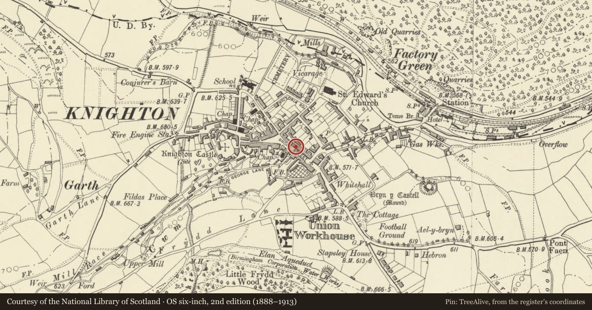 Ordnance Survey six-inch map, 2nd edition (1888–1913) covering the location of S.T. & H.M. Huyton, Gents Outfitters, Knighton, Powys, with a pin at the register's coordinates