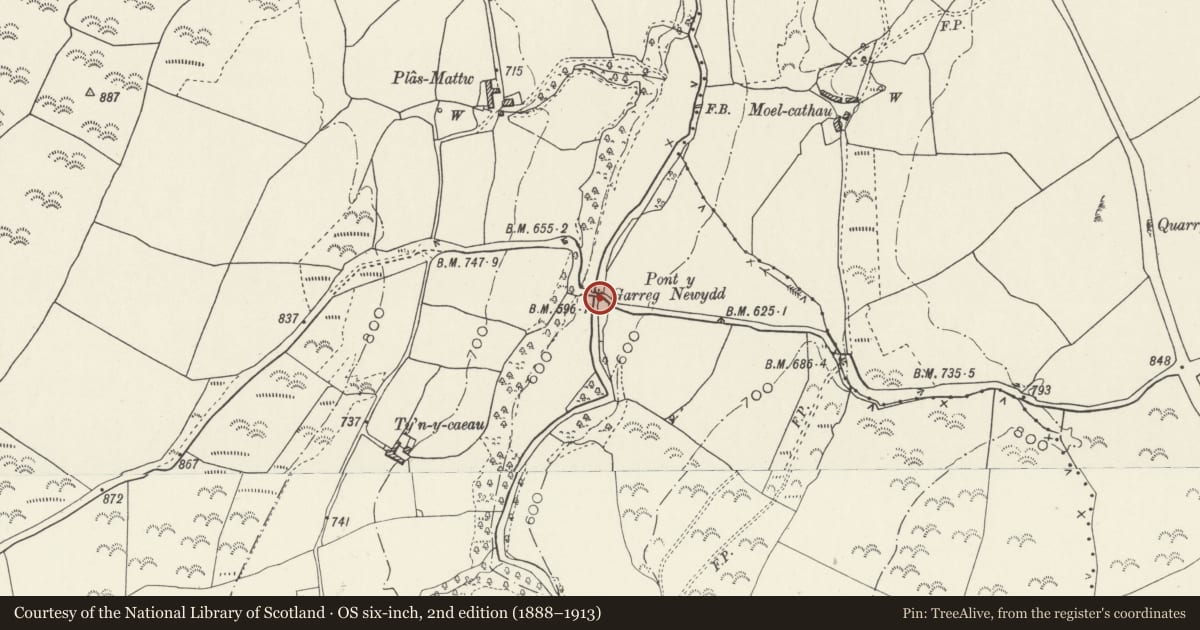 Ordnance Survey six-inch map, 2nd edition (1888–1913) covering the location of Pont-y-Garreg Newydd, Llangernyw, Conwy, with a pin at the register's coordinates