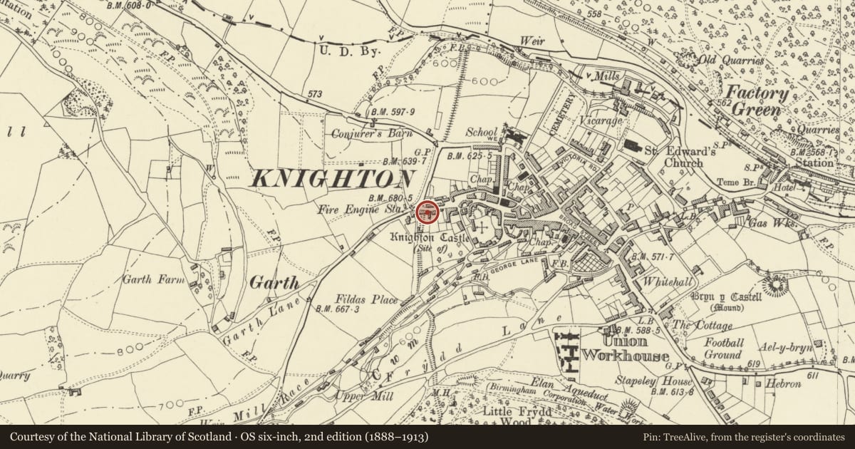 Ordnance Survey six-inch map, 2nd edition (1888–1913) covering the location of 34 Market Street, Knighton, Powys, with a pin at the register's coordinates