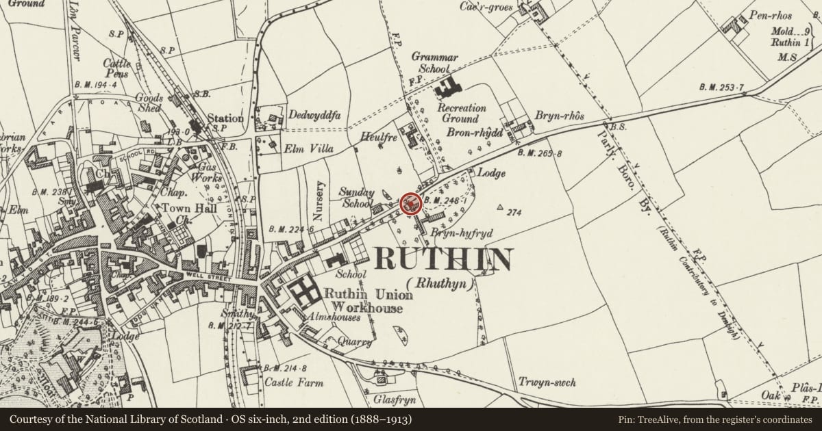 Ordnance Survey six-inch map, 2nd edition (1888–1913) covering the location of Stansty Cottage including attached farm buildings and front retaining wall, Ruthin, Denbighshire, with a pin at the register's coordinates