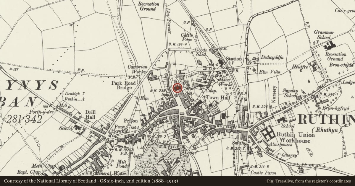 Ordnance Survey six-inch map, 2nd edition (1888–1913) covering the location of Parish and Collegiate Church of St Peter, Ruthin, Denbighshire, with a pin at the register's coordinates