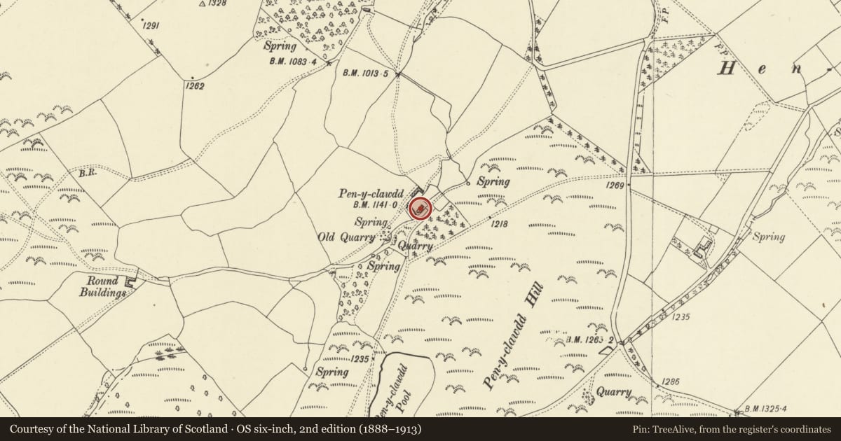 Ordnance Survey six-inch map, 2nd edition (1888–1913) covering the location of Pen-y-Clawdd, Llangunllo, Powys, with a pin at the register's coordinates