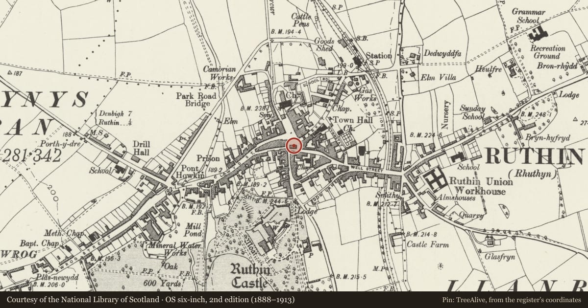 Ordnance Survey six-inch map, 2nd edition (1888–1913) covering the location of National Westminster Bank, Ruthin, Denbighshire, with a pin at the register's coordinates