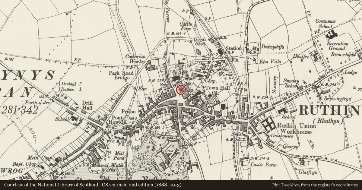 Ordnance Survey six-inch map, 2nd edition (1888–1913) covering the location of 13 St Peter's Square, Ruthin, Denbighshire, with a pin at the register's coordinates