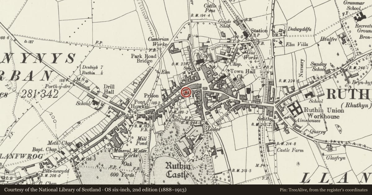 Ordnance Survey six-inch map, 2nd edition (1888–1913) covering the location of Former Waterloo Club, Ruthin, Denbighshire, with a pin at the register's coordinates