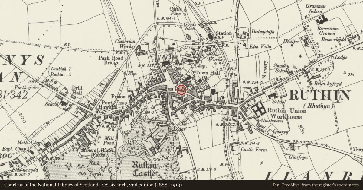 Ordnance Survey six-inch map, 2nd edition (1888–1913) covering the location of 5-5A Well Street, Ruthin, Denbighshire, with a pin at the register's coordinates