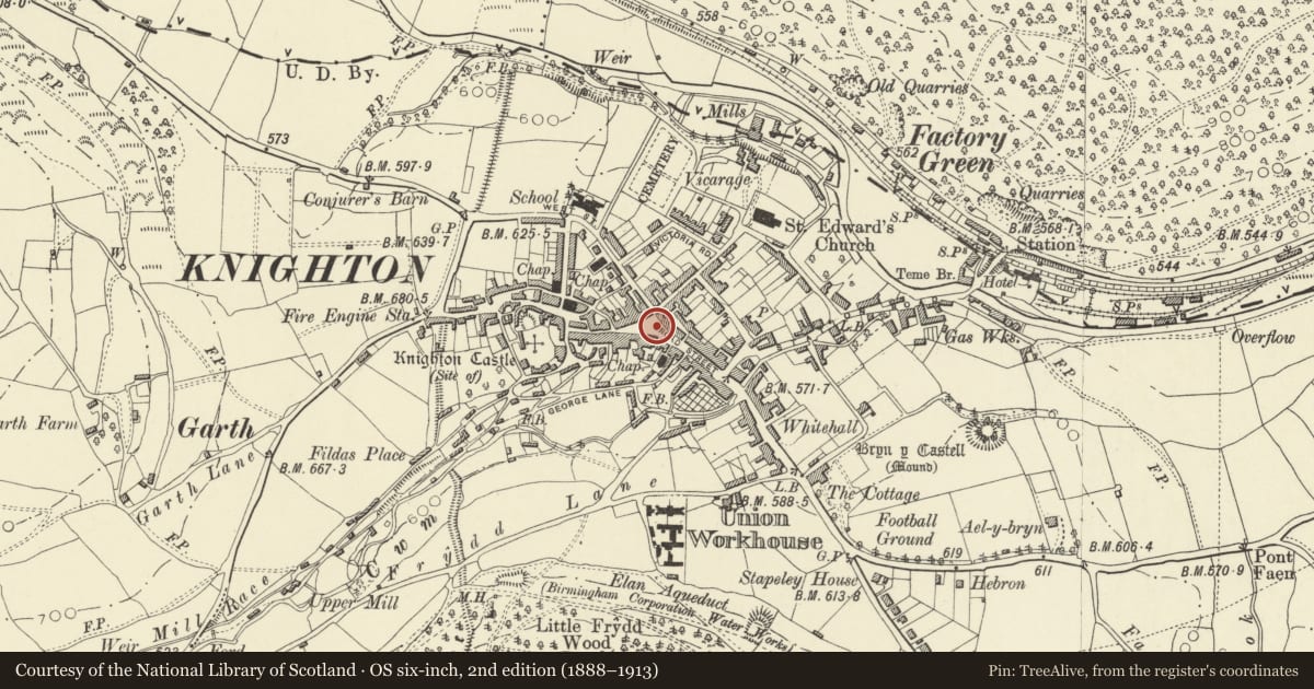 Ordnance Survey six-inch map, 2nd edition (1888–1913) covering the location of Telephone Call-box on island site, beside clock tower, Knighton, Powys, with a pin at the register's coordinates