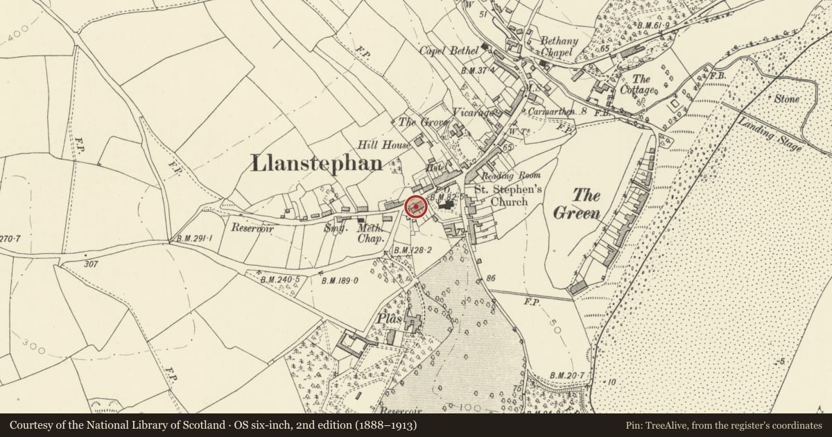 Ordnance Survey six-inch map, 2nd edition (1888–1913) covering the location of Vale View, Llansteffan, Carmarthenshire, with a pin at the register's coordinates