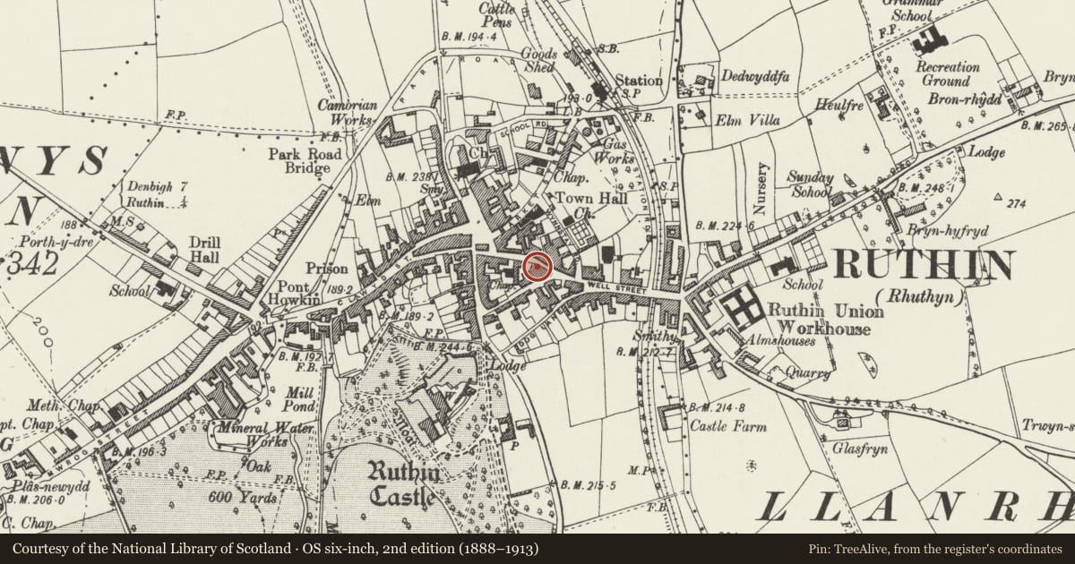 Ordnance Survey six-inch map, 2nd edition (1888–1913) covering the location of Manor House, Ruthin, Denbighshire, with a pin at the register's coordinates
