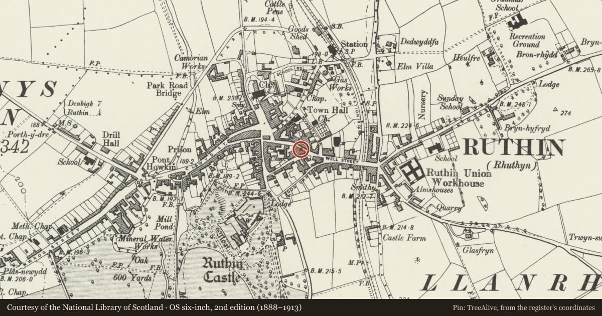 Ordnance Survey six-inch map, 2nd edition (1888–1913) covering the location of 14 Well Street, Ruthin, Denbighshire, with a pin at the register's coordinates