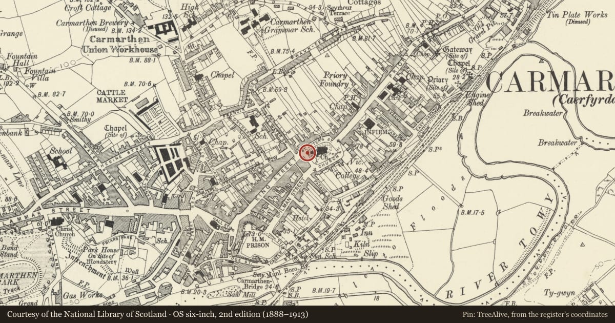 Ordnance Survey six-inch map, 2nd edition (1888–1913) covering the location of Lychgate to St Peter's Churchyard, Carmarthen, Carmarthenshire, with a pin at the register's coordinates