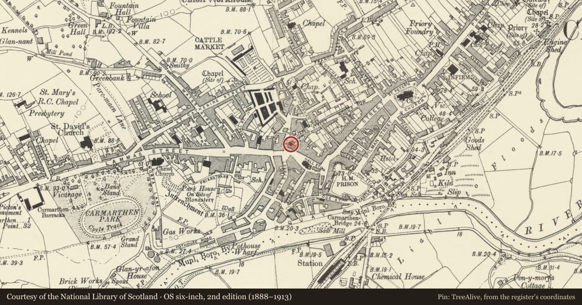 Ordnance Survey six-inch map, 2nd edition (1888–1913) covering the location of Barclays Bank, Carmarthen, Carmarthenshire, with a pin at the register's coordinates