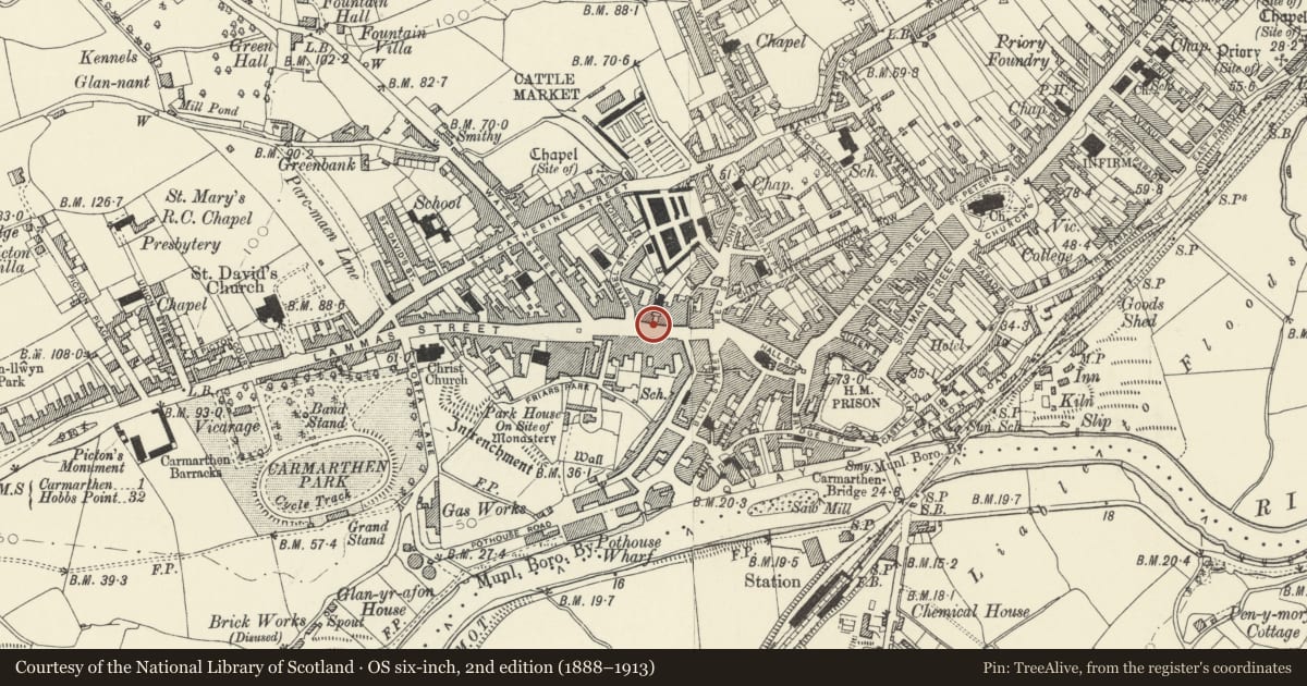 Ordnance Survey six-inch map, 2nd edition (1888–1913) covering the location of Gates, gateposts and railings to English Baptist Church, Carmarthen, Carmarthenshire, with a pin at the register's coordinates
